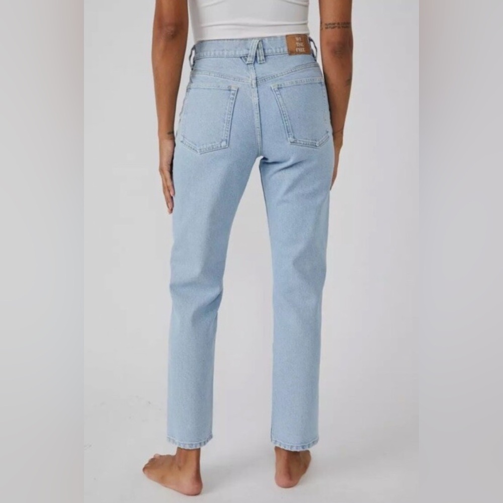 EUC We The Free A New Day Jeans 26 - Picture 2 of 10